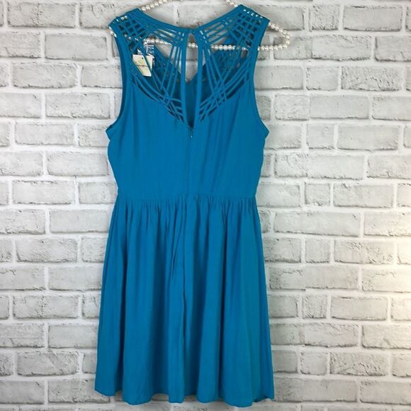 New Altar’d State Strappy Blue Sleeveless Dress Key Hole Back Size Medium - Picture 2 of 12
